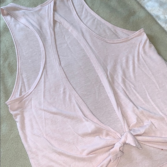 Victoria’s Secret Sport tie-back tank top - Picture 3 of 4
